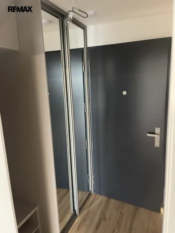 Pronájem bytu 1+kk, Kladno - Dubí, Ke křížku, 30 m2