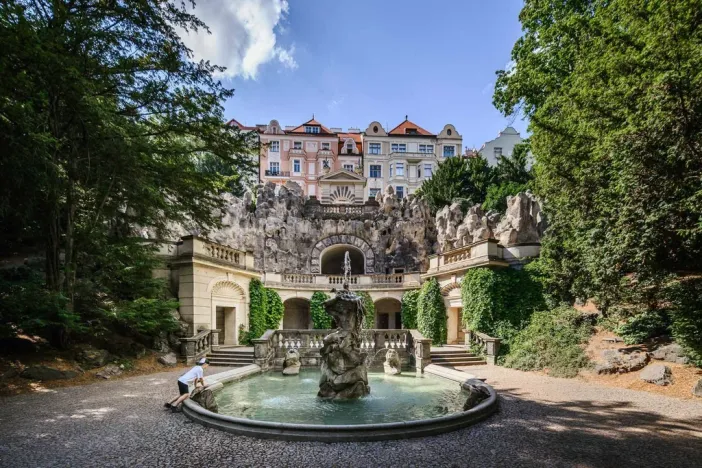 Prodej atypického bytu, Praha, Bělehradská, 72 m2
