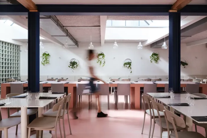 Prodej atypického bytu, Praha, Bělehradská, 72 m2