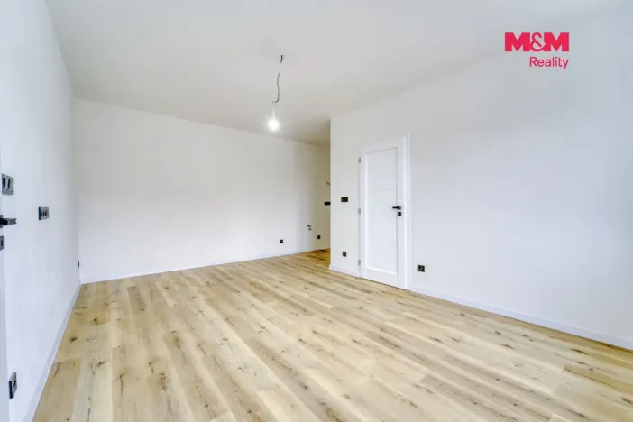 Pronájem bytu 2+kk, Tlučná, Tlučenská kolonie, 40 m2