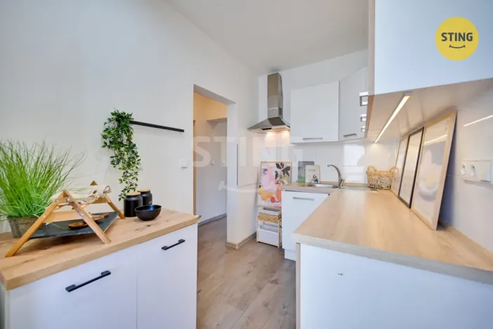 Prodej bytu 3+1, Zlín, Zálešná I, 72 m2
