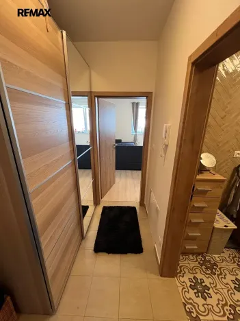 Pronájem bytu 1+kk, Beroun, Vinařská, 33 m2