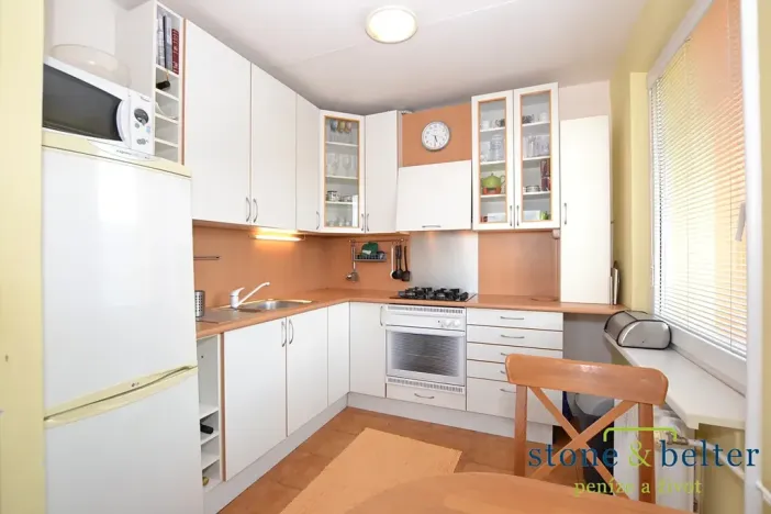 Pronájem bytu 2+kk, Praha - Kobylisy, Paláskova, 58 m2