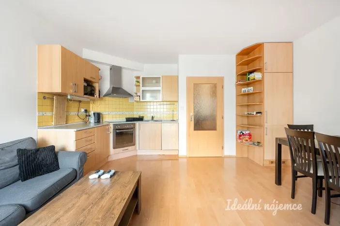 Pronájem bytu 2+kk, Praha - Modřany, Semická, 45 m2