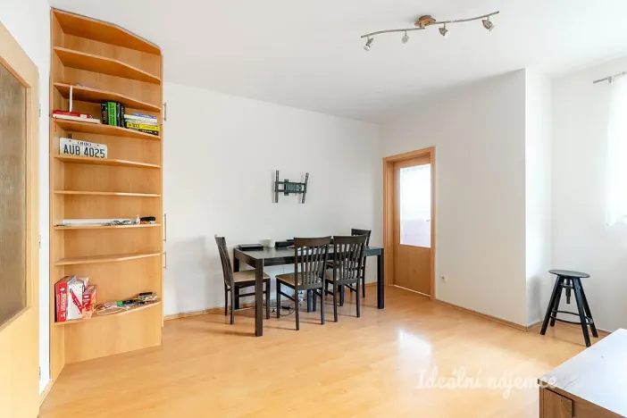 Pronájem bytu 2+kk, Praha - Modřany, Semická, 45 m2