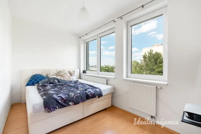 Pronájem bytu 2+kk, Praha - Modřany, Semická, 45 m2