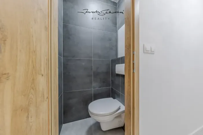 Pronájem pokoje, Olomouc, Pionýrská, 60 m2
