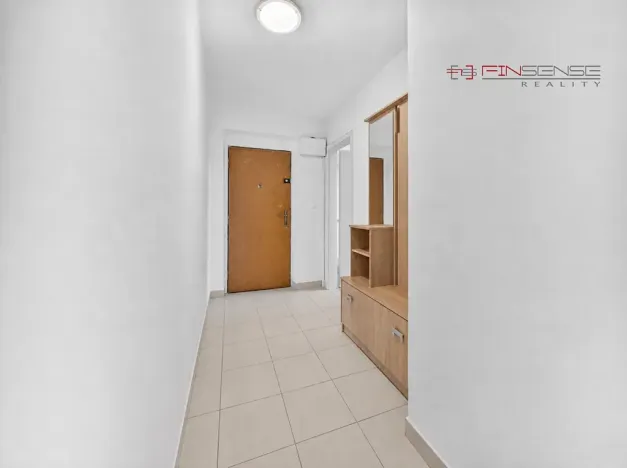Prodej bytu 3+1, Chrášťany, 66 m2