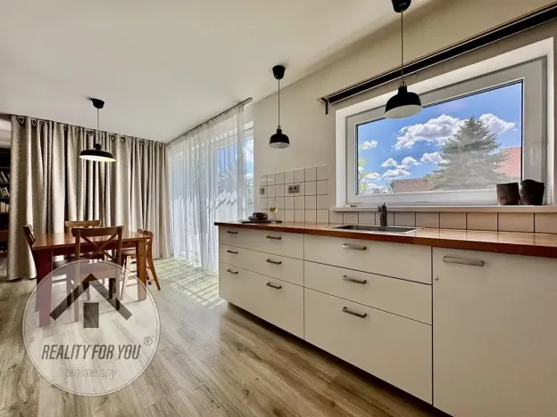 Prodej rodinného domu, Bělá pod Bezdězem, Radechovská, 240 m2