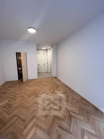 Pronájem bytu 1+kk, Praha - Holešovice, Vinařská, 32 m2