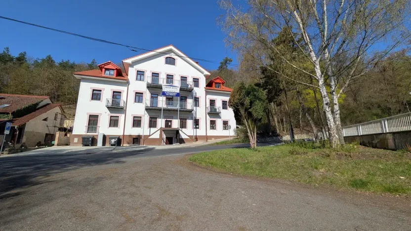 Pronájem bytu 3+kk, Peruc, U Koupaliště, 68 m2