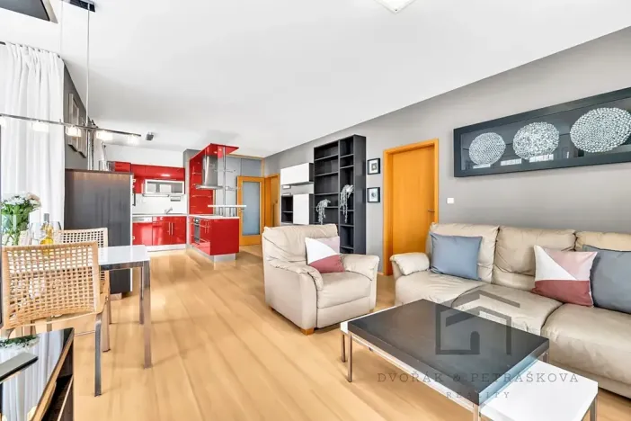 Pronájem bytu 2+kk, Praha - Záběhlice, Mattioliho, 61 m2