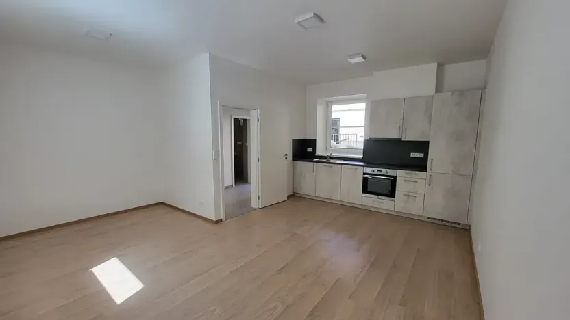 Pronájem bytu 2+kk, Praha - Cholupice, Podchýšská, 45 m2