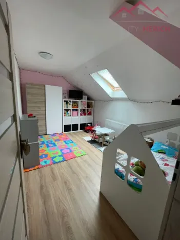 Pronájem bytu 3+kk, Chomutov, Ruská, 72 m2