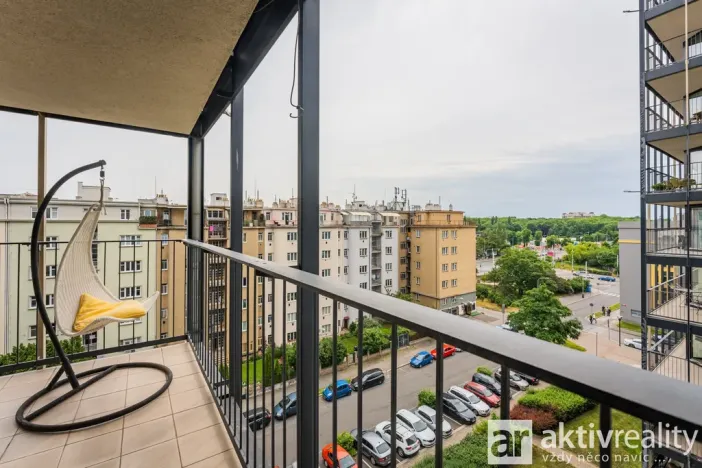 Pronájem bytu 1+kk, Praha - Žižkov, Pitterova, 38 m2