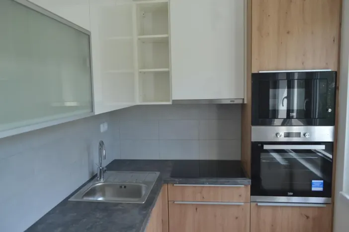 Pronájem bytu 2+1, Praha - Strašnice, Vrátkovská, 52 m2