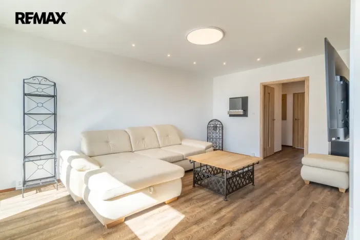 Prodej bytu 3+1, Praha - Komořany, Na Komořsku, 70 m2