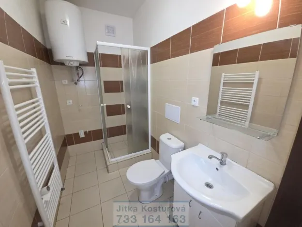 Pronájem bytu 1+kk, Krnov - Pod Cvilínem, Čsl. armády, 26 m2