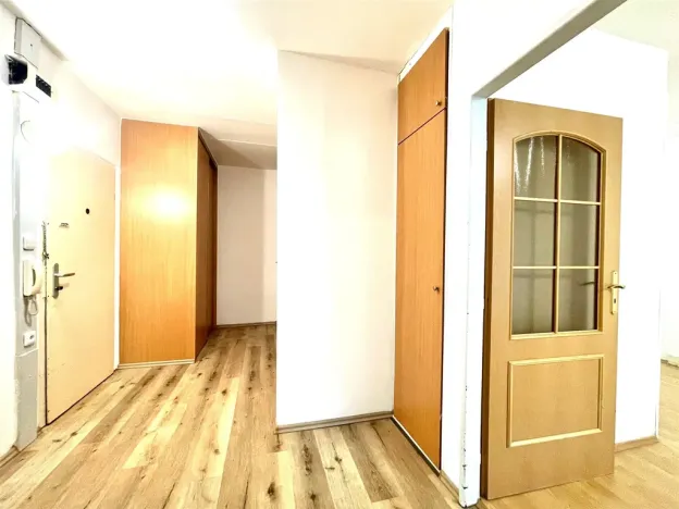Pronájem bytu 2+kk, Praha - Řepy, Laudova, 49 m2