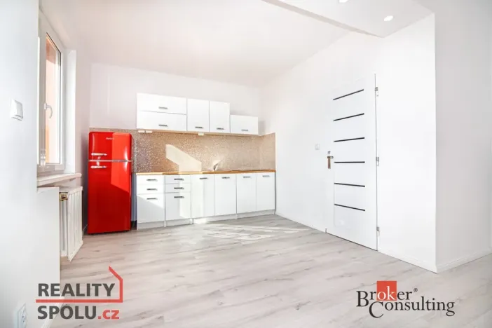 Prodej bytu 2+kk, Karviná - Nové Město, Jaroslava Vrchlického, 40 m2