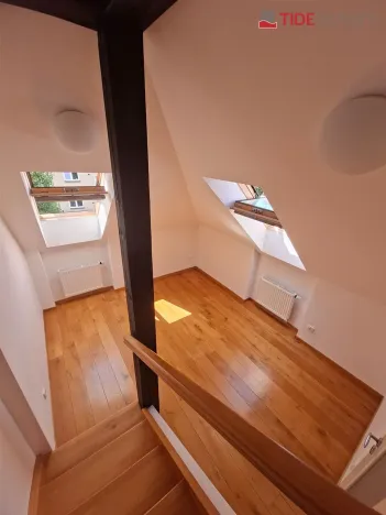 Pronájem bytu 3+1, Praha - Střešovice, Na zástřelu, 120 m2