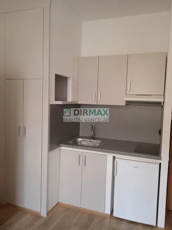 Pronájem pokoje, Plzeň - Jižní Předměstí, Na Jíkalce, 8 m2