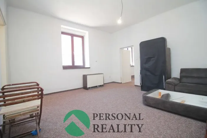 Prodej komerční nemovitosti, Krupá, 130 m2