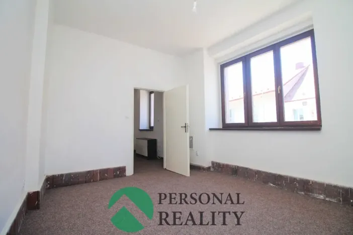 Prodej komerční nemovitosti, Krupá, 130 m2