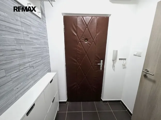 Prodej bytu 1+kk, Doloplazy, 31 m2