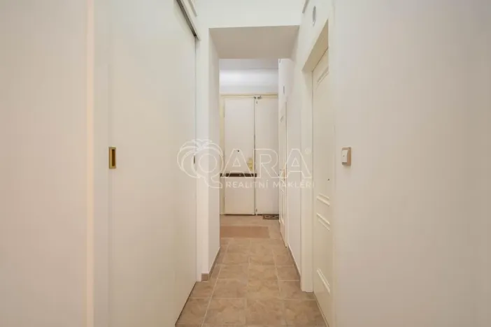 Pronájem bytu 3+kk, Praha - Nové Město, Hálkova, 77 m2