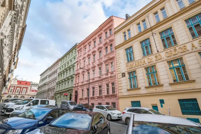 Pronájem bytu 3+kk, Praha - Nové Město, Hálkova, 77 m2