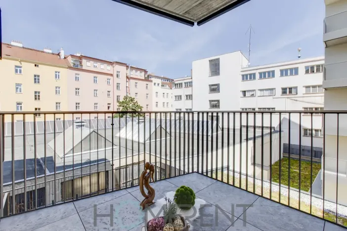 Pronájem bytu 1+kk, Praha - Nové Město, Vyšehradská, 37 m2