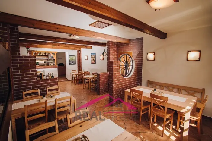 Prodej restaurace, Čebín, 180 m2