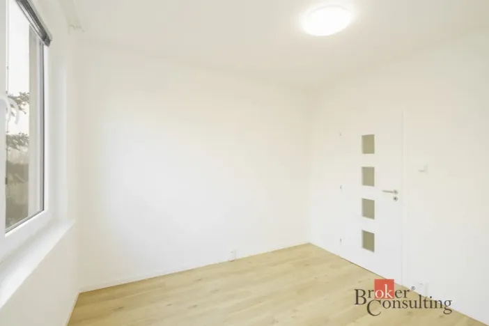 Prodej bytu 3+1, Praha - Modřany, Jordana Jovkova, 62 m2