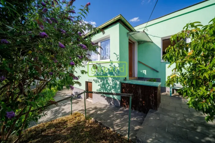 Prodej rodinného domu, Praha, Středová, 86 m2