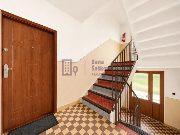Prodej bytu 3+1, Člunek - Lomy, 63 m2