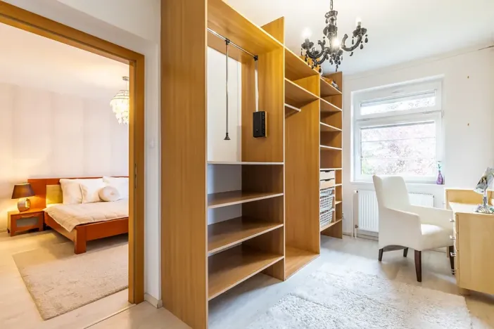 Prodej rodinného domu, Praha - Benice, Okrasná, 230 m2