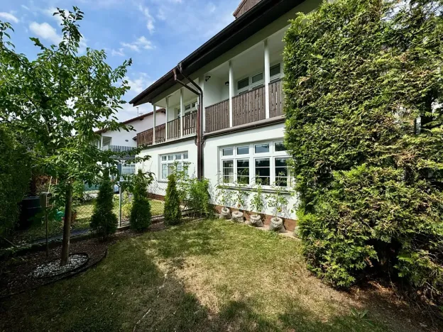 Prodej rodinného domu, Praha - Benice, Okrasná, 230 m2