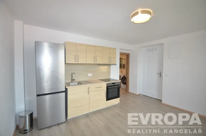 Pronájem bytu 1+kk, Praha - Smíchov, Na Václavce, 20 m2