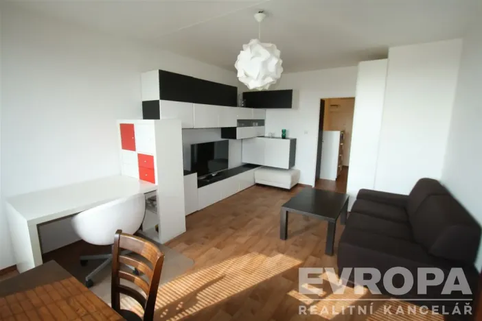 Pronájem bytu 2+1, Praha - Libeň, Podvinný mlýn, 52 m2