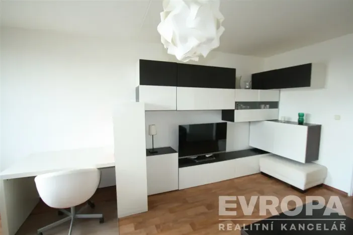 Pronájem bytu 2+1, Praha - Libeň, Podvinný mlýn, 52 m2