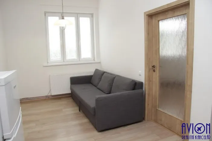 Pronájem bytu 2+kk, Praha - Záběhlice, Záběhlická, 46 m2