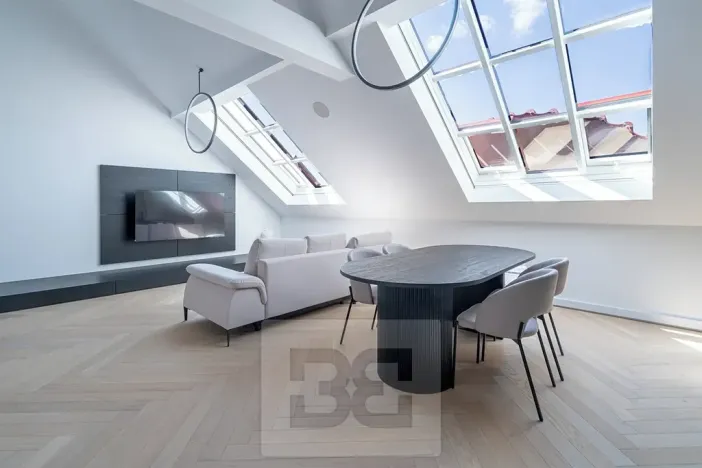Pronájem bytu 4+kk, Praha - Karlín, Sokolovská, 183 m2