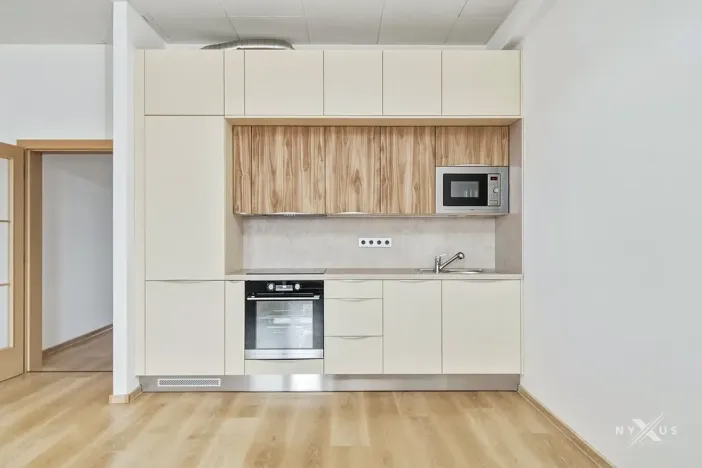 Prodej bytu 2+kk, Praha - Libeň, Českomoravská, 57 m2