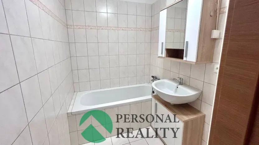 Pronájem bytu 3+1, Miloňovice, 79 m2