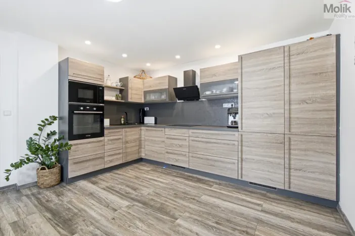 Prodej rodinného domu, Dubí, Údolí, 105 m2