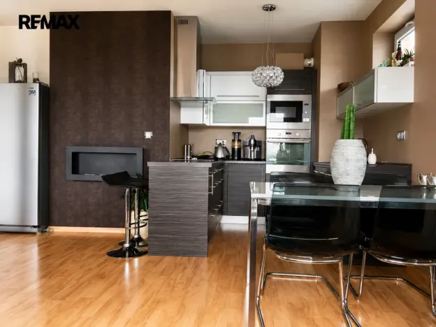 Pronájem bytu 2+kk, Hradec Králové - Nový Hradec Králové, Rybova, 62 m2