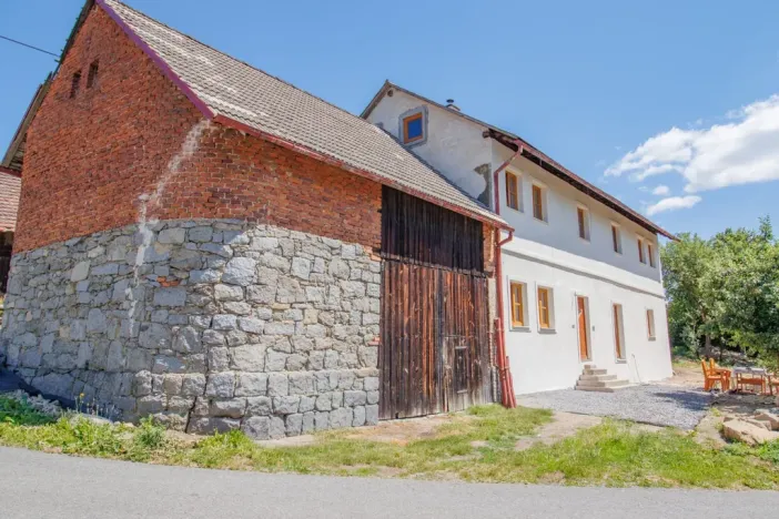 Prodej rodinného domu, Kolinec - Mlázovy, 250 m2