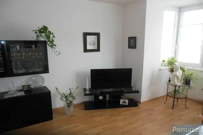 Pronájem bytu 2+kk, Praha - Záběhlice, Velenovského, 58 m2
