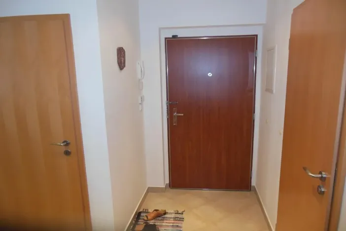 Pronájem bytu 2+kk, Praha - Záběhlice, Velenovského, 58 m2